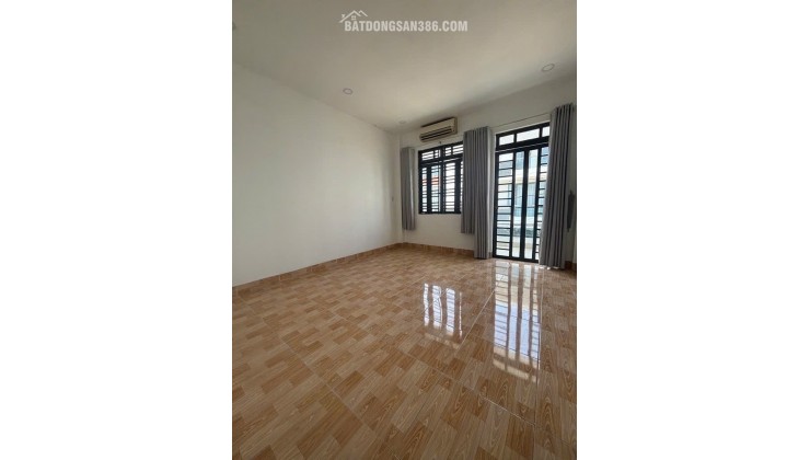 Nhà Giá Rẻ Q9-Gần Chợ-2 Mặt Thoáng-Sổ Riêng-3Tầng Hoàn Công-Hẻm 6M-5,2Tỷ